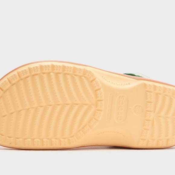 Crocs X Krispy Kreme - Picture 5 of 7